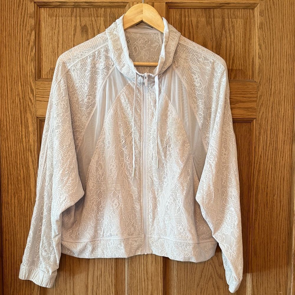 LULULEMON In Depth Lace Jacket - Picture 5 of 15